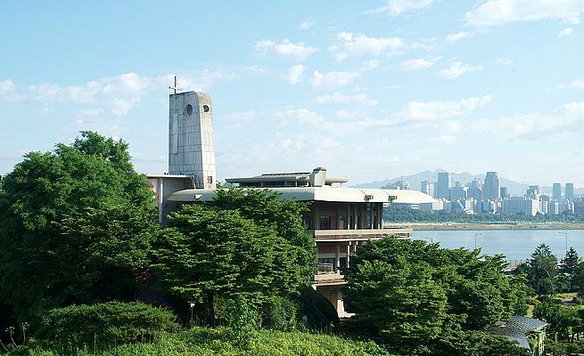 디1